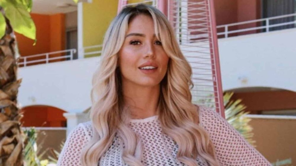"Incroyablement belle" : Eloïse Appelle change totalement de tête, les internautes sont sous le charme !