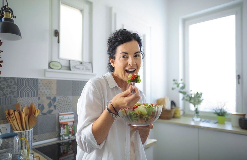 Ménopause : voici deux aliments à éviter pour atténuer les symptômes