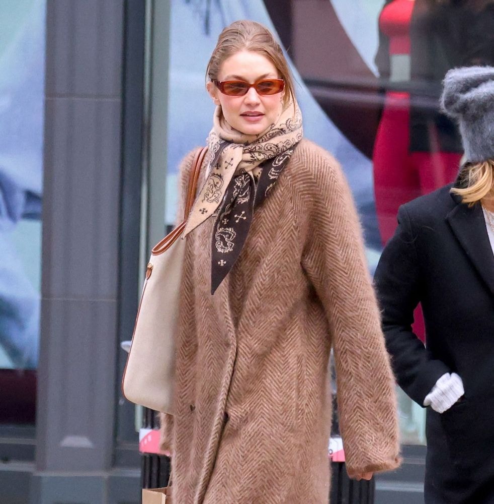Gigi Hadid relance la botte d’hiver que l’on croyait dépassée