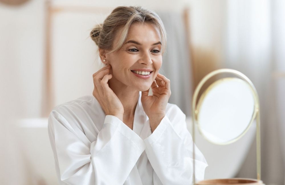 Selon les dermatologues, voici les nutriments indispensables pour la peau après 40 ans