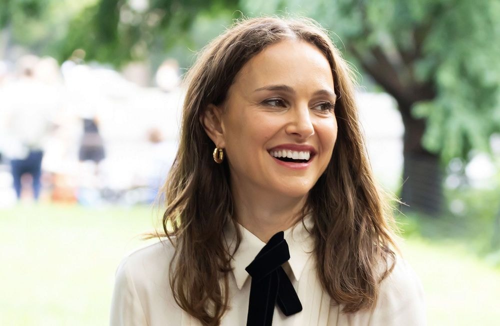 Nettoyage du visage : voici le produit indispensable de Natalie Portman