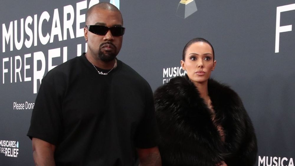 "Comme P. Diddy", Kanye West (48 ans) poste des photos très intimes de Bianca Censori : "Elle se fait maltraiter"