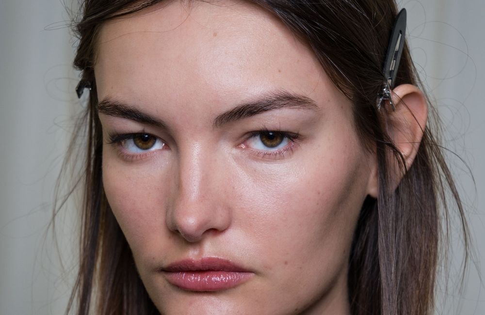 Faut-il vraiment changer sa routine skincare selon les saisons ?