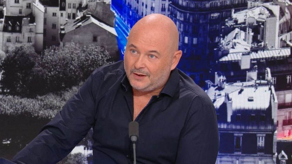 Cauet révèle la vérité sur sa relation avec Cécile de Ménibus, 15 ans après : « Ça n’a…