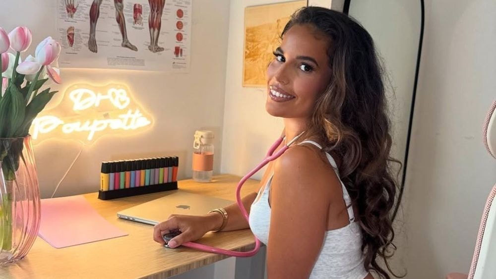 Poupette Kenza annonce son entrée en école de médecine et crée la surprise