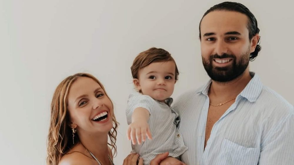 "Un accouchement de rêve" : Anaïs Quadratus maman pour la deuxième fois, elle annonce la naissance de son fils et dévoile son petit prénom !