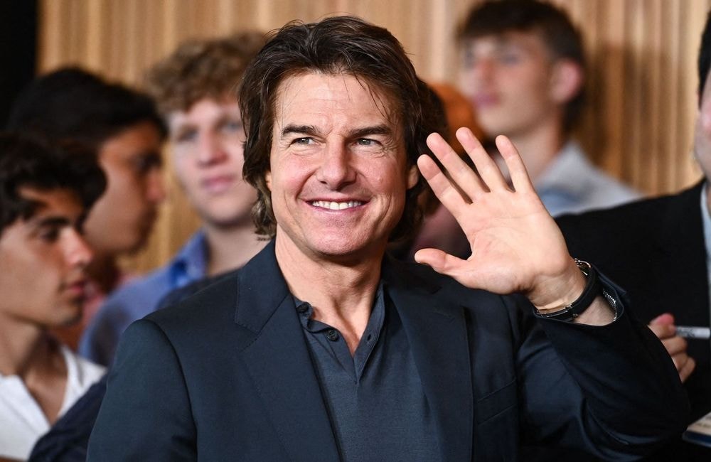 Tom Cruise récompensé d'une médaille française aux côtés de Thomas Pesquet
