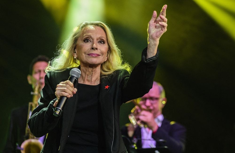 Véronique Sanson révèle avoir vécu une histoire d’amour avec Nino Ferrer