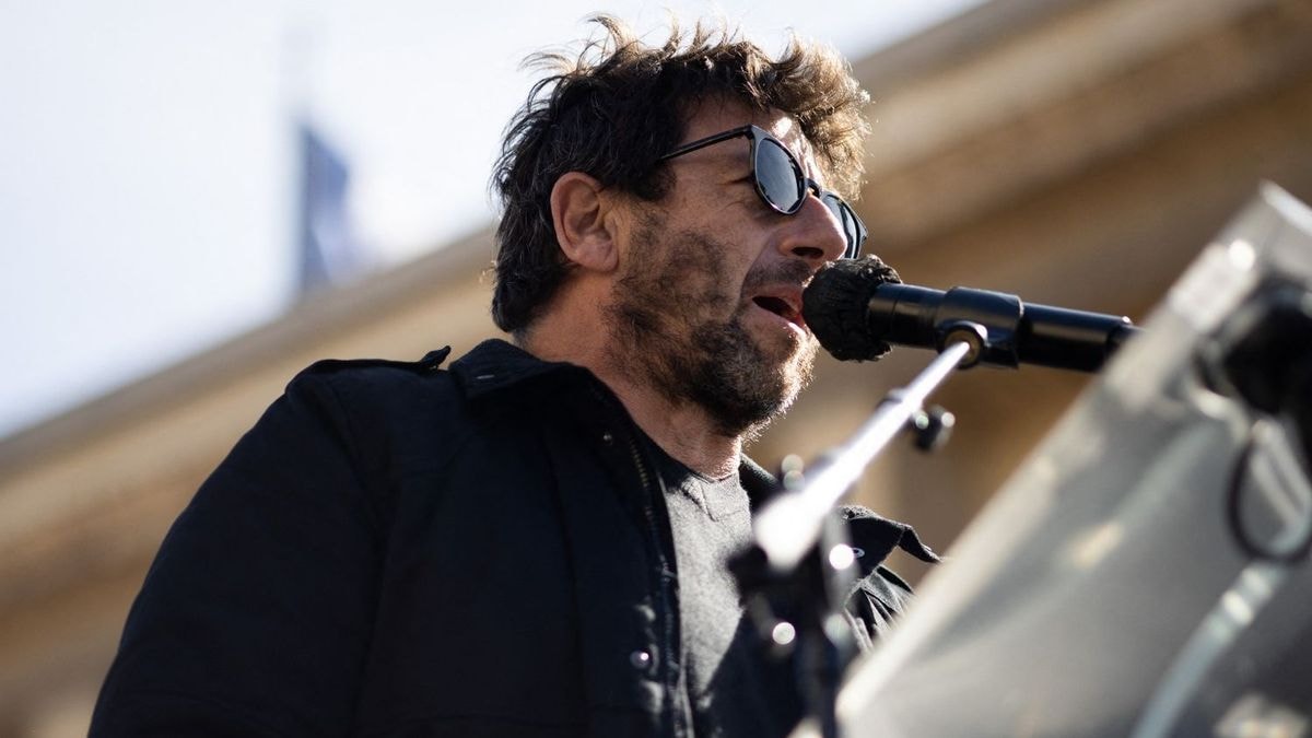 Patrick Bruel bouleversé par ces "mots extrêmement touchants" d’Yves Montand qu’il n’oubliera jamais