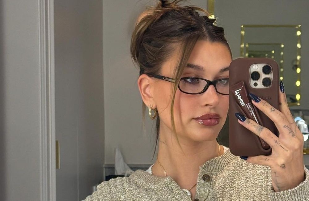Hailey Bieber dévoile la plus jolie manucure de la saison