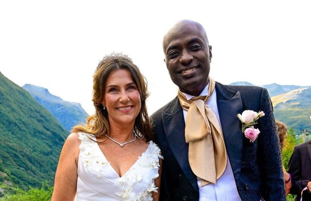 Märtha Louise de Norvège : son mari chaman, Durek Verrett, accusé d’agression sexuelle