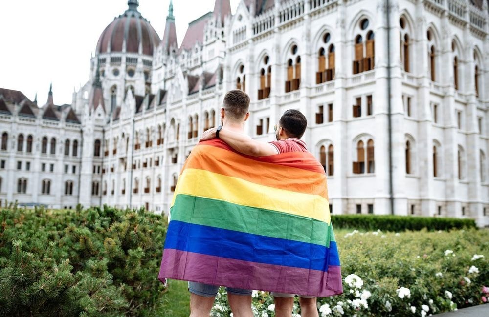 Droits LGBT+ : cette mesure choc que la Hongrie a pris avec l'interdiction de la marche des fiertés