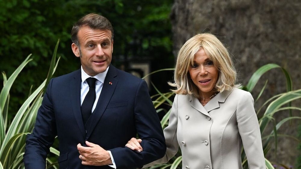 “Cela en dit long sur… ” : Brigitte Macron trompée par Emmanuel avec “un homme” ?