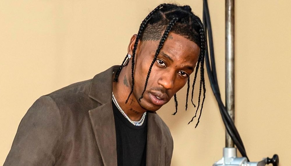 Travis Scott arrêté dans un hôtel à Paris, voici ce qui s'est réellement passé