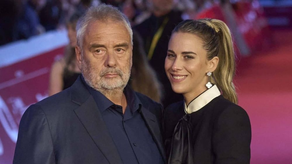 "Je n'ai jamais aimé un homme autant que lui" : Sarah Saldmann se confie sur sa relation amoureuse avec Luc Besson