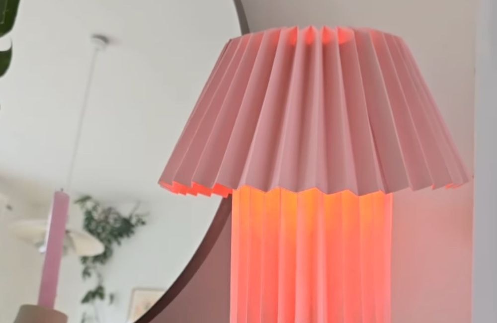 DIY : une astuce pour fabriquer une lampe avec du papier