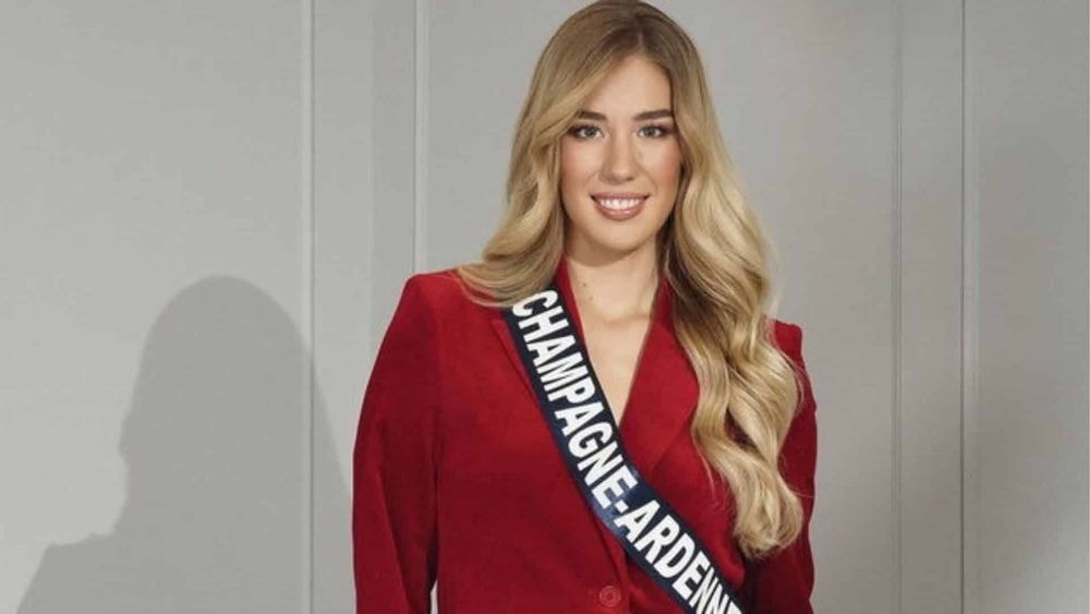 Une ancienne Miss hospitalisée d'urgence après avoir sauté d'un pont