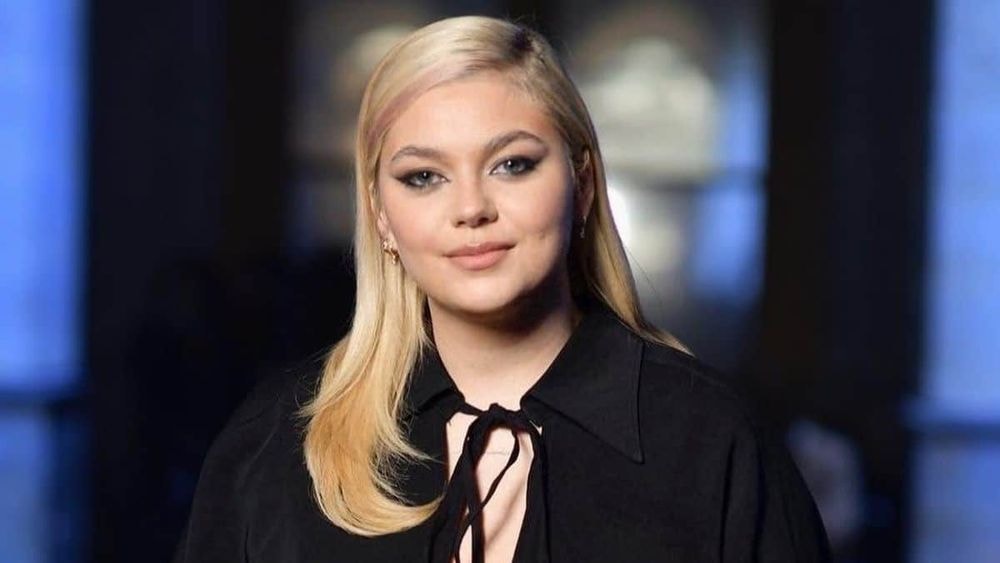 Louane : elle dévoile un remix de sa chanson la plus populaire, les réactions fusent