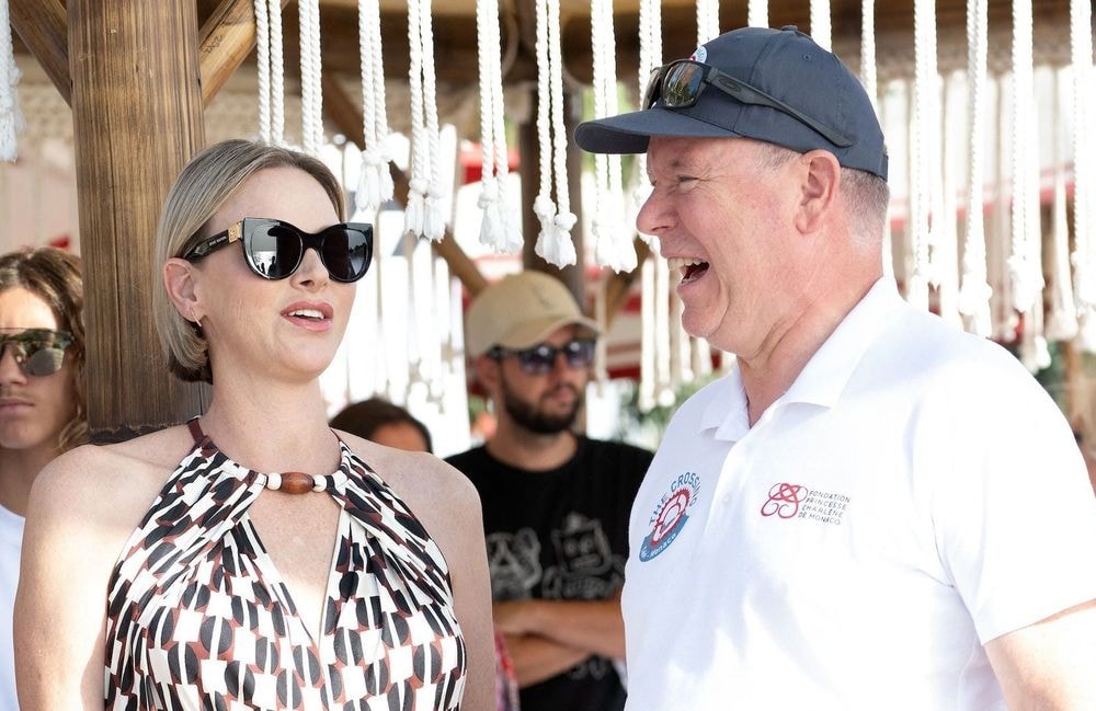 Albert et Charlène de Monaco : apparition remarquée du couple dans un refuge animalier