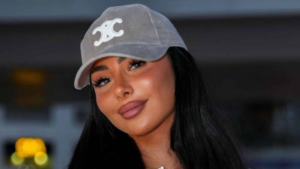 "Les dégâts" : Maeva Ghennam s'affiche sans filtre, son visage choque les internautes !