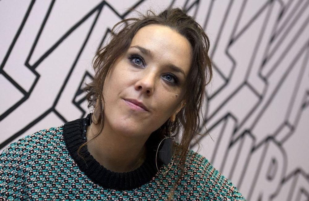 Zaz se confie sur la mort soudaine de son ex-compagnon : « Il a été assassiné dans une rue »