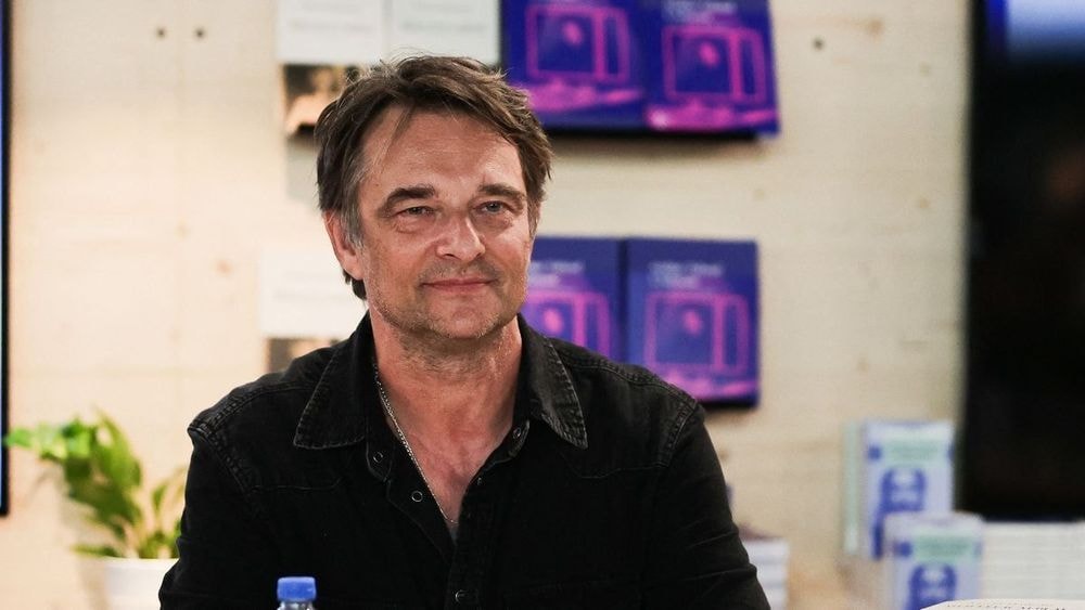 David Hallyday revient sur la ressemblance "assez bluffante" entre son fils Cameron et son père