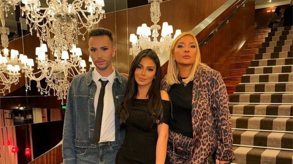 Maeva Ghennam : elle vend son parfum 200 euros et devient la risée de la toile