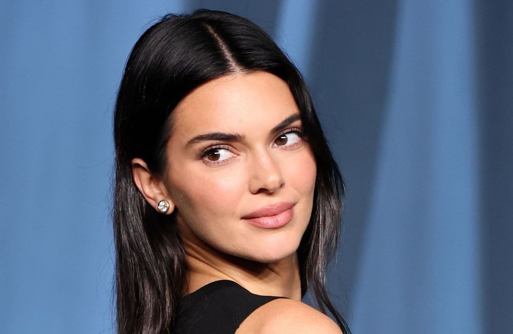 « Affiner son nez avec des médicaments contre l’acné » : l’Agence du médicament alerte sur ces faux conseils viraux liés à Kendall Jenner