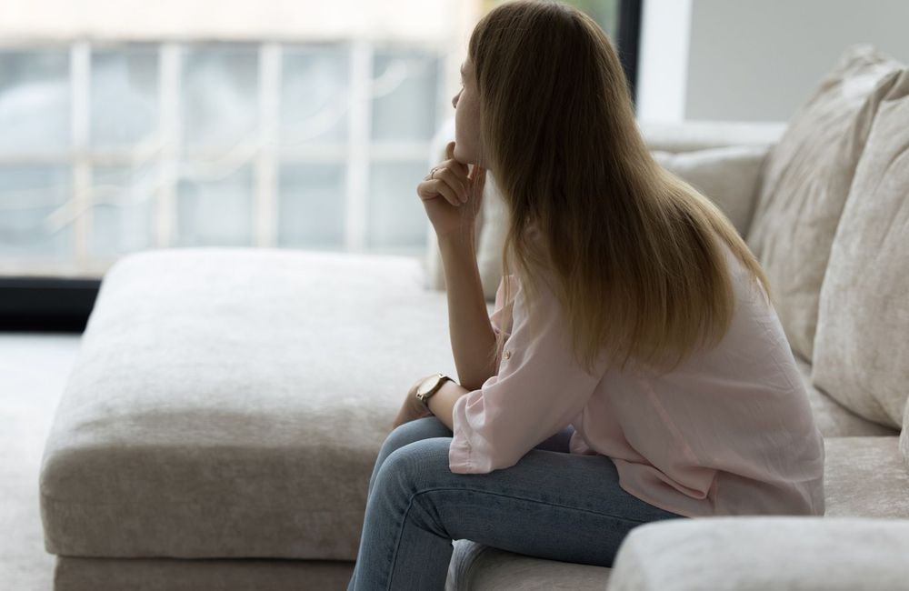 Tentative de suicide et automutilation : bond des hospitalisations chez les jeunes femmes et les adolescentes