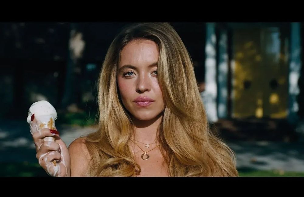 Momification, pup play, AdultBaby : ces fétichismes BDSM qui suscitent la controverse dans « Euphoria »