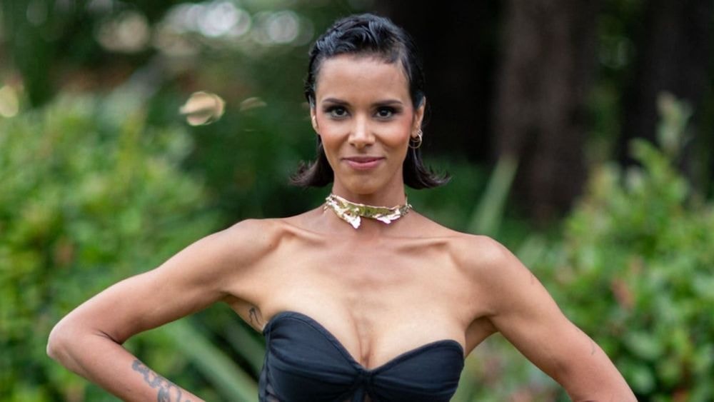 "Beaucoup de fierté..." : La chanteuse Shy'm s'engage dans l'armée, les militaires exultent