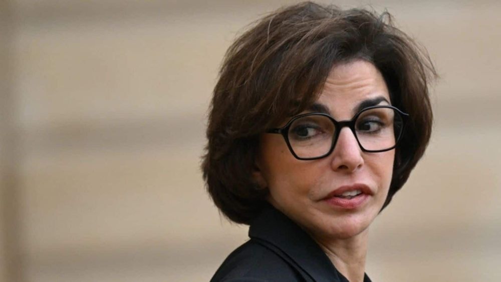"Elle a été paraplégique pendant quasiment un an" : Rachida Dati revient sur la maladie de sa fille Zohra