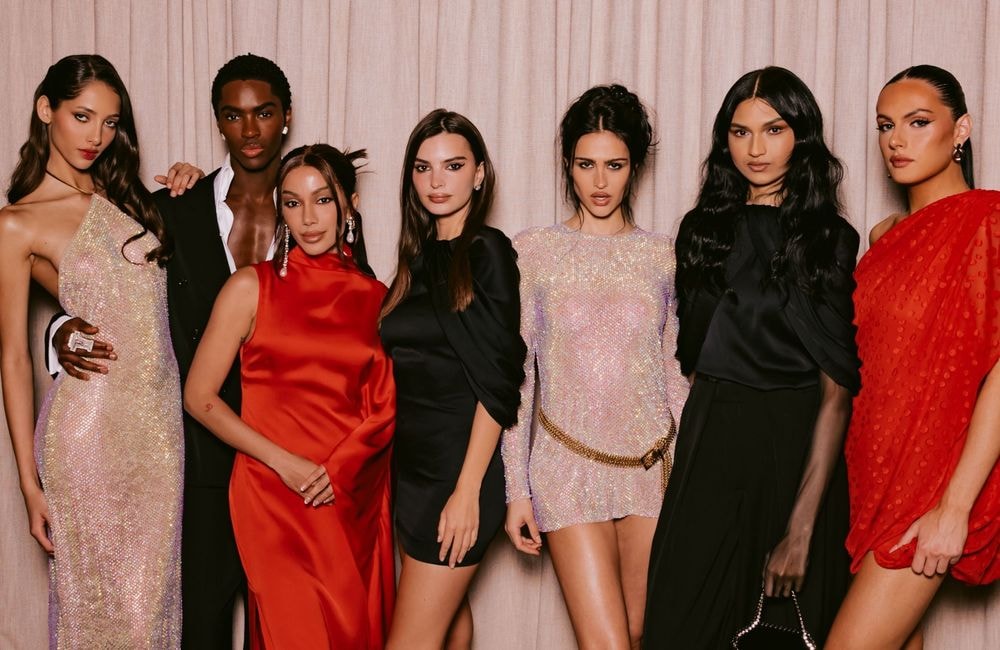 Emily Ratajkowski, Anitta, Amelia Gray… Les stars dévoilent la collaboration Stella McCartney x H&M