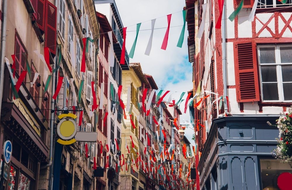 Pourquoi les dates des prochaines Fêtes de Bayonne suscitent-elles autant de colère ?