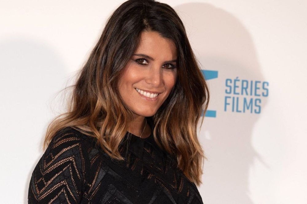 Karine Ferri bisexuelle ? Dans un sauna avec Sharon Stone : "On est dans le feu de l'action, on ne perd pas de temps"