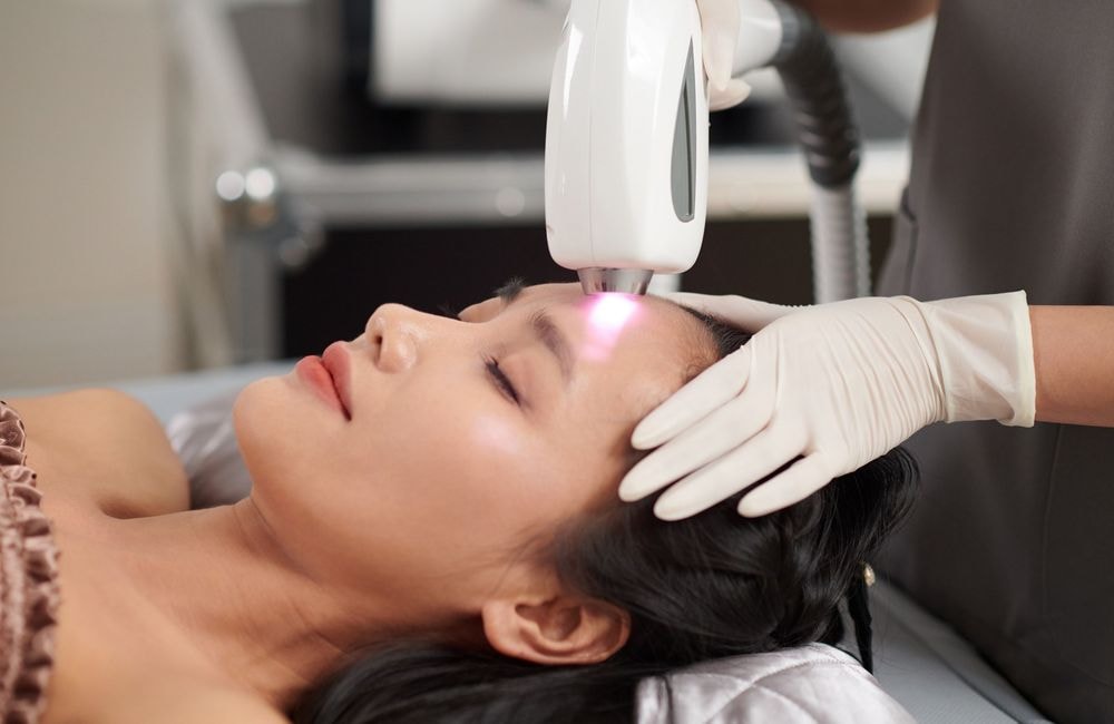 Laser resurfaçant : quel est ce soin dont raffolent les Coréennes pour une peau éclatante ?