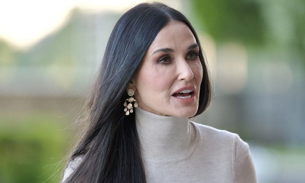 Robert Redford : "Fou et ridicule", Demi Moore raconte ce qu’elle s'est inglifée pour jouer avec lui