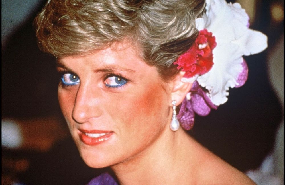 La mise en beauté signature de Lady Di fait son grand retour : voici comment l’adopter cet automne