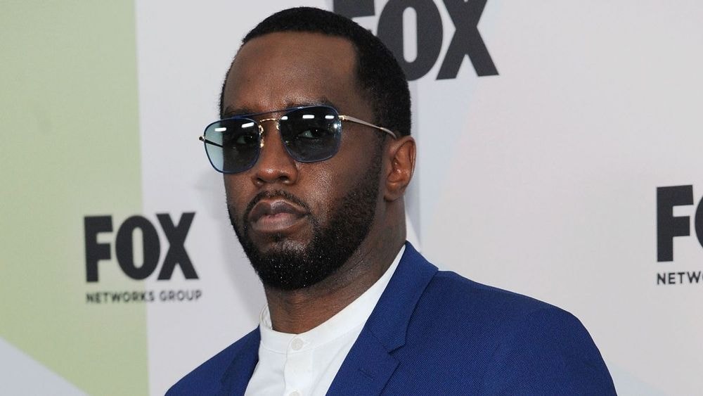 Scandale sexuel et P. Diddy : le chanteur entraîne une autre célébrité mondiale dans sa chute
