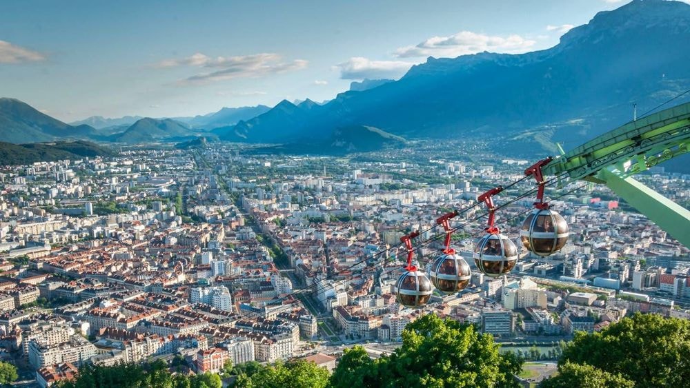 Marché immobilier à Grenoble : hausse modérée des prix en novembre 2025