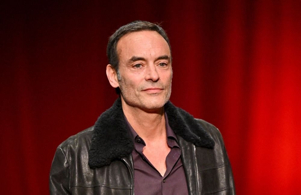 Anthony Delon répond aux rumeurs de bisexualité sur son père Alain Delon