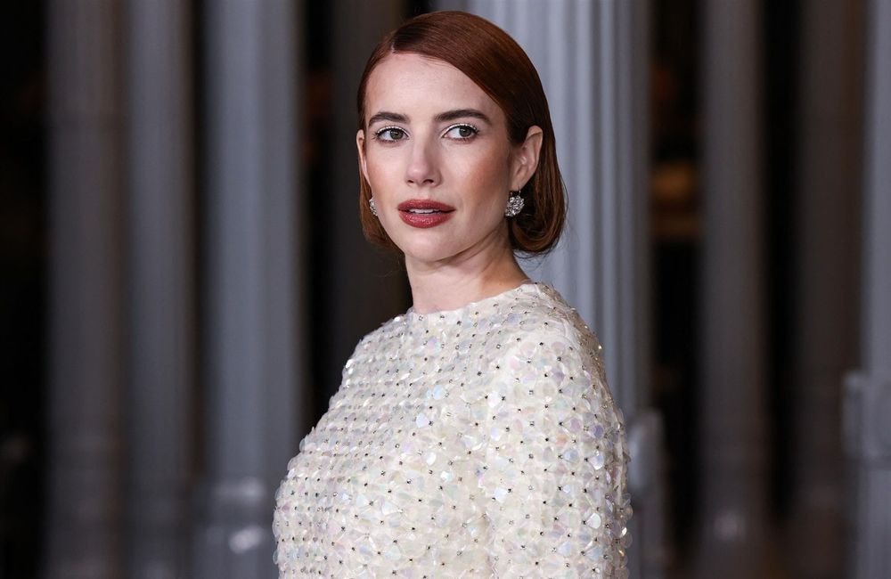 Emma Roberts partage un rare cliché avec son fils Rhodes, la ressemblance est frappante