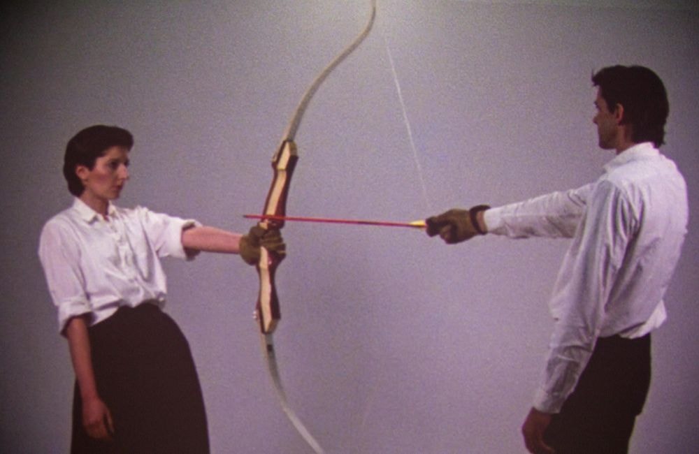 Yoko Ono et Marina Abramovic : ces figures de l’art contemporain qui font écho à la performance de Rilès