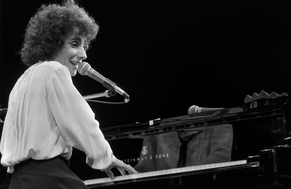 Disparition de Marie-Paule Belle, l’interprète inoubliable de la chanson « La Parisienne »