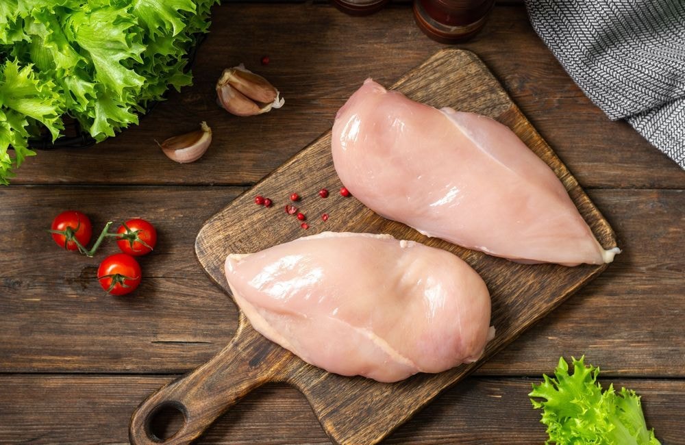 3 astuces pour choisir le meilleur poulet au supermarché en un coup d'œil