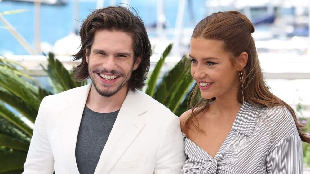 Adèle Exarchopoulos et François Civil en couple : "un peu de panique…", l’acteur pris de court par une question intime