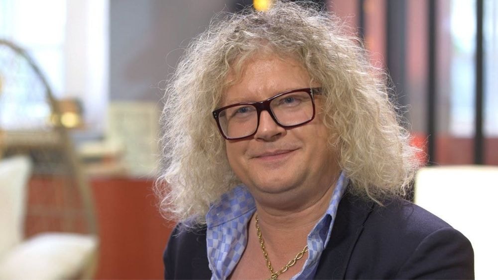 Affaire conclue : un acheteur vide son sac sur Pierre-Jean Chalençon, "il prend mon poing dans la gueule"