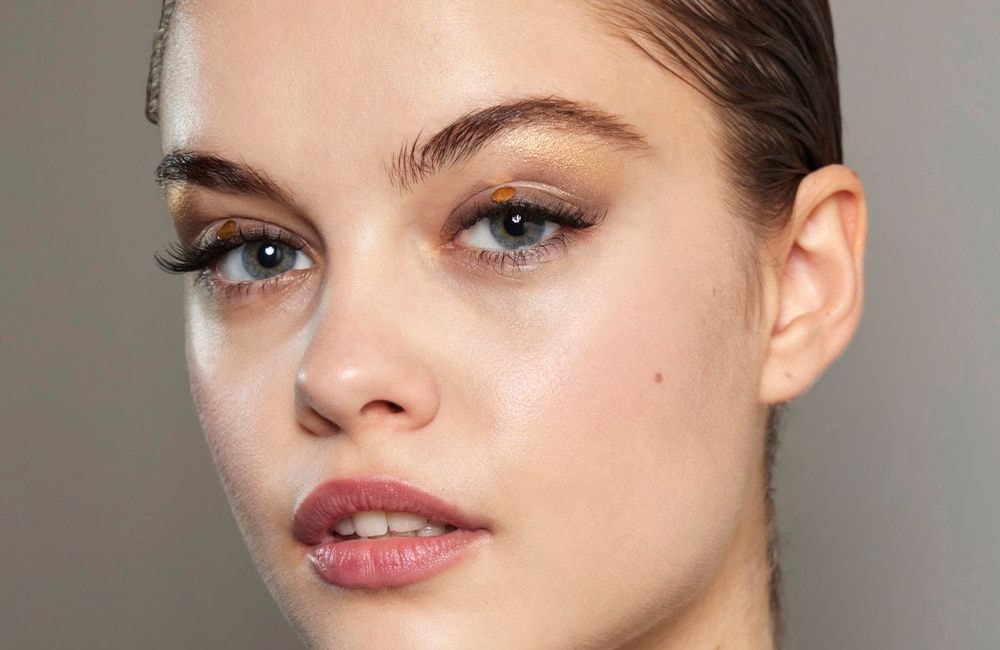 Ce mascara envoûtant augmente le volume des cils de 177% dès la première application