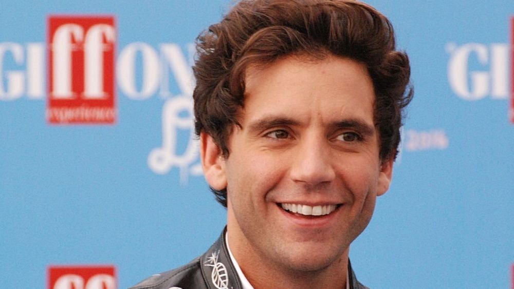 Mika raconte la tragique histoire de son titre "Relax" : "Ça a impacté toute la ville"