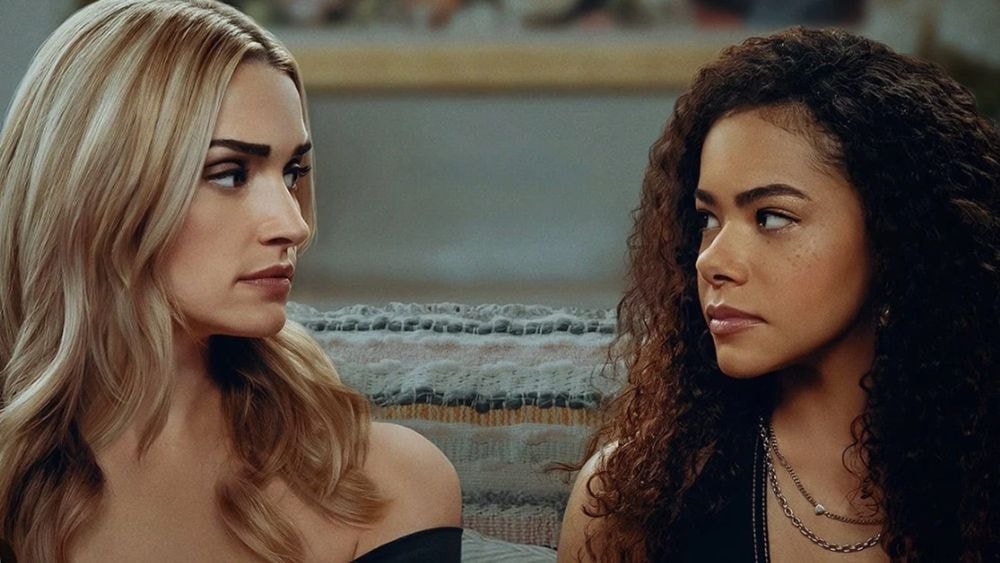 Brianne Howey : la star de Ginny et Georgia attend son deuxième enfant, une belle annonce faite le jour de la fête des mères !